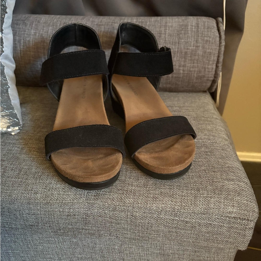Black Women's Sandals